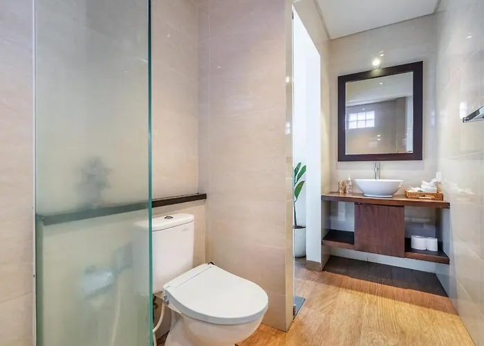 Elvaluna A Modern 2br Pool