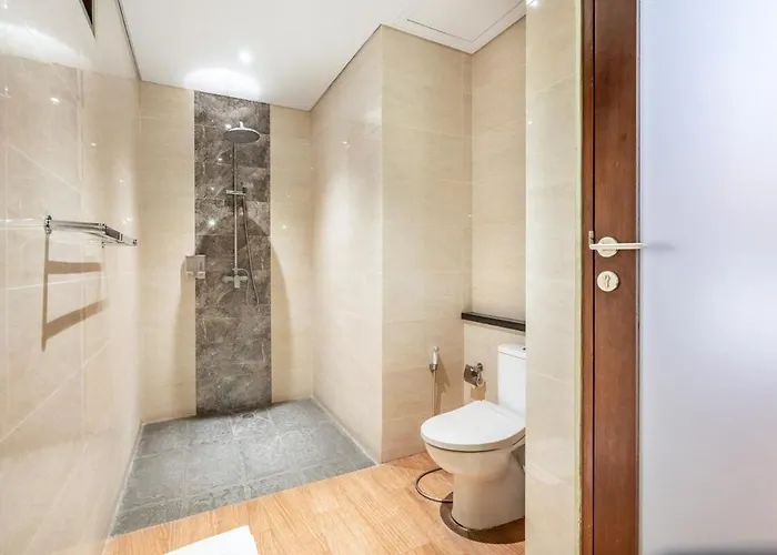 Elvaluna A Modern 2br Pool Seminyak (Bali)