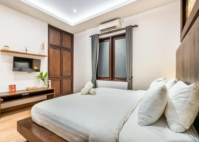 Villa Elvaluna A Modern 2br Pool