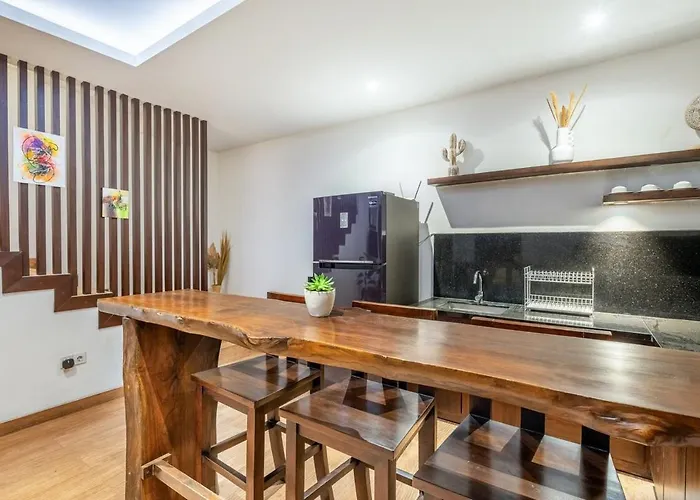 Elvaluna A Modern 2br Pool Villa Seminyak (Bali)