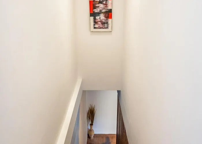 Elvaluna A Modern 2br Pool Villa