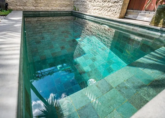 Elvaluna A Modern 2br Pool * Seminyak (Bali)